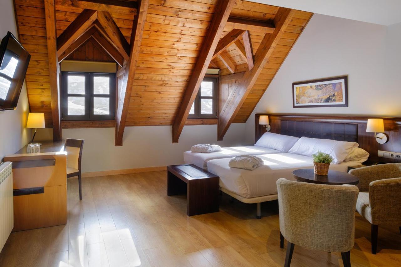 Snoe Aragon Hills Hotel Formigal Luaran gambar